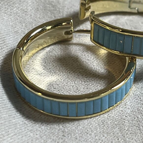 Kendra Scott Jack Hoop Earrings Turquoise/ Light Blue Crystal Gold Tone - Picture 2 of 4